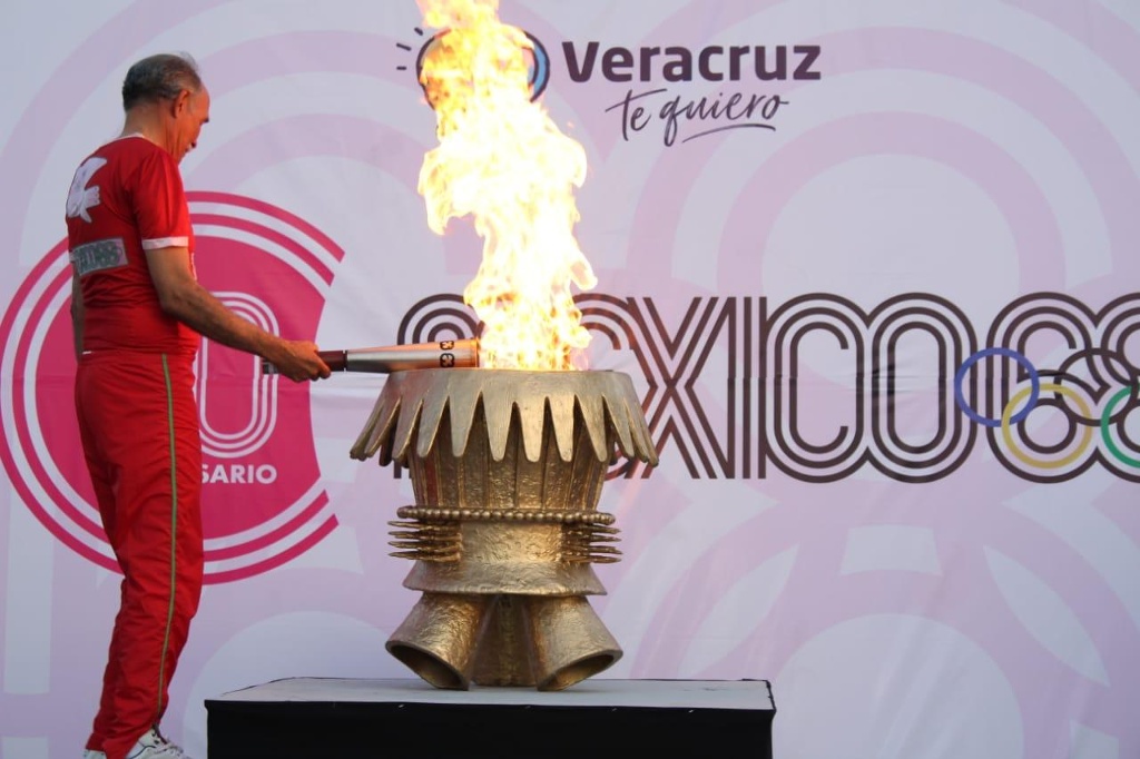 Imagen Encienden el pebetero olímpico en Veracruz 