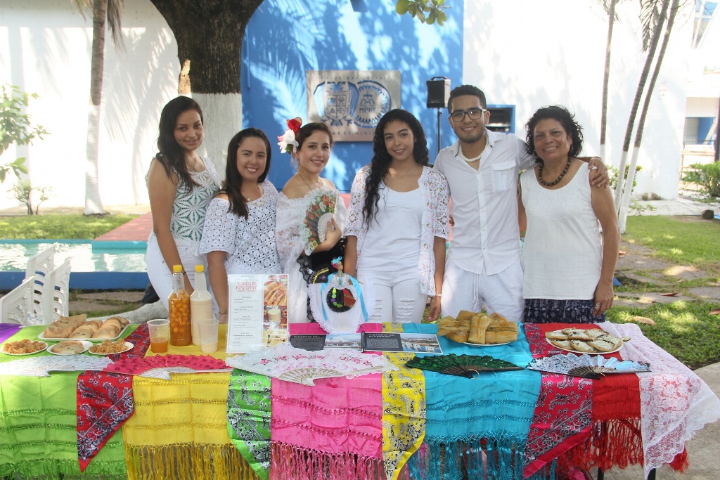 Imagen Alumnos de la UCC muestran la riqueza gastronómica de México