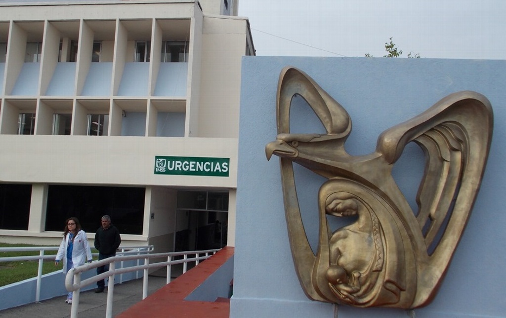 Imagen IMSS contrata seguridad privada para hospitales de Veracruz por robos 