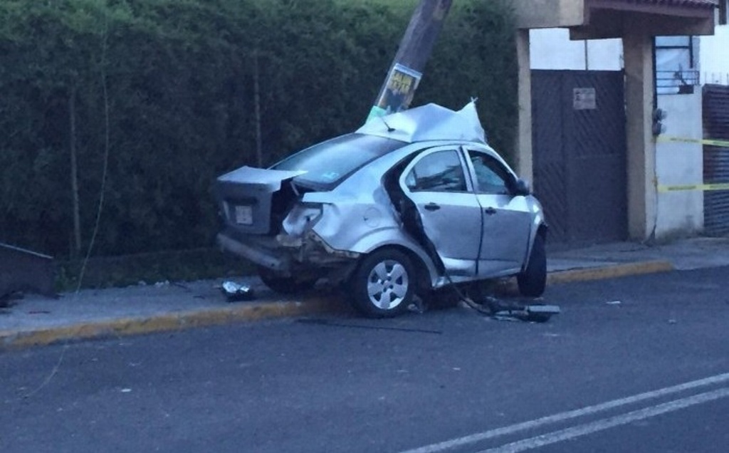 Imagen Muere tras estrellar su vehículo contra poste en Banderilla, Veracruz 