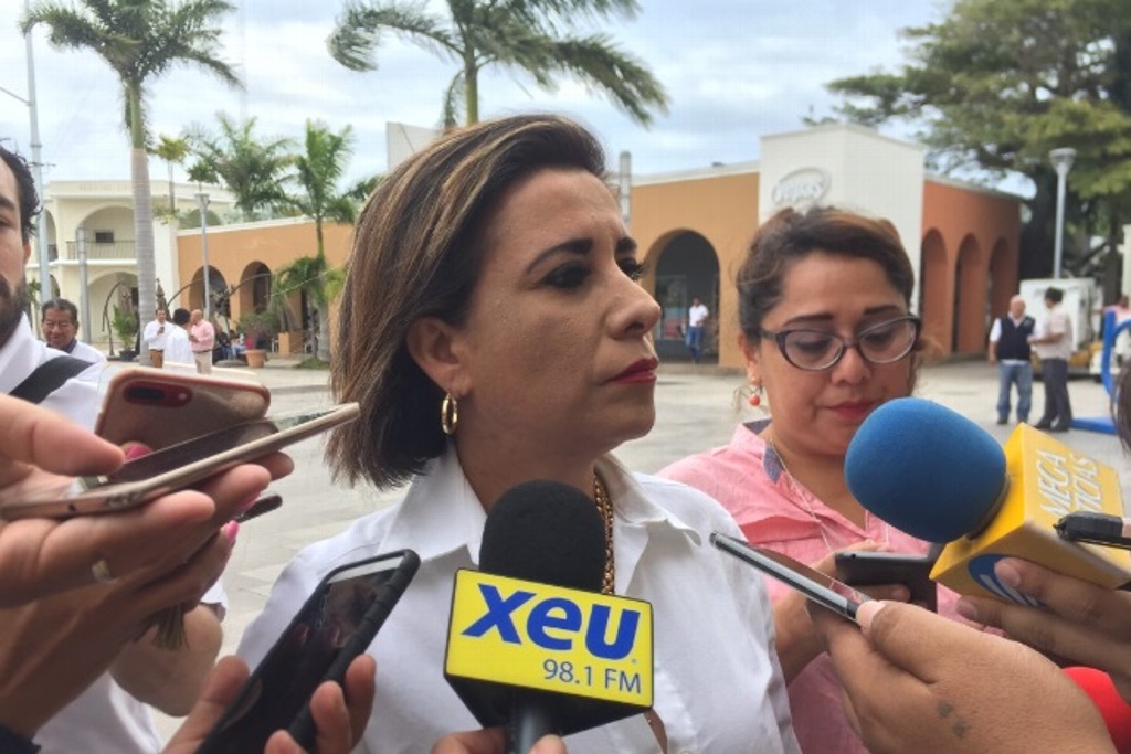 Imagen Presenta diputada de Veracruz iniciativa de ley para procesos de entrega-recepción en cambios de gobiernos