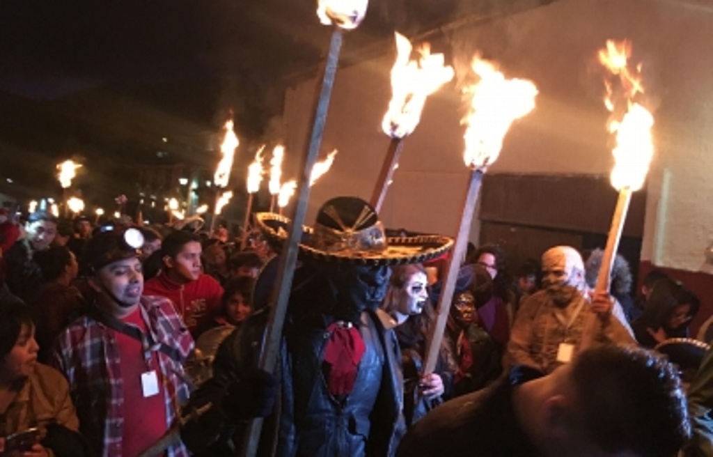 Imagen Marcha de las bestias invade las calles de Tlalpujahua, Michoacán