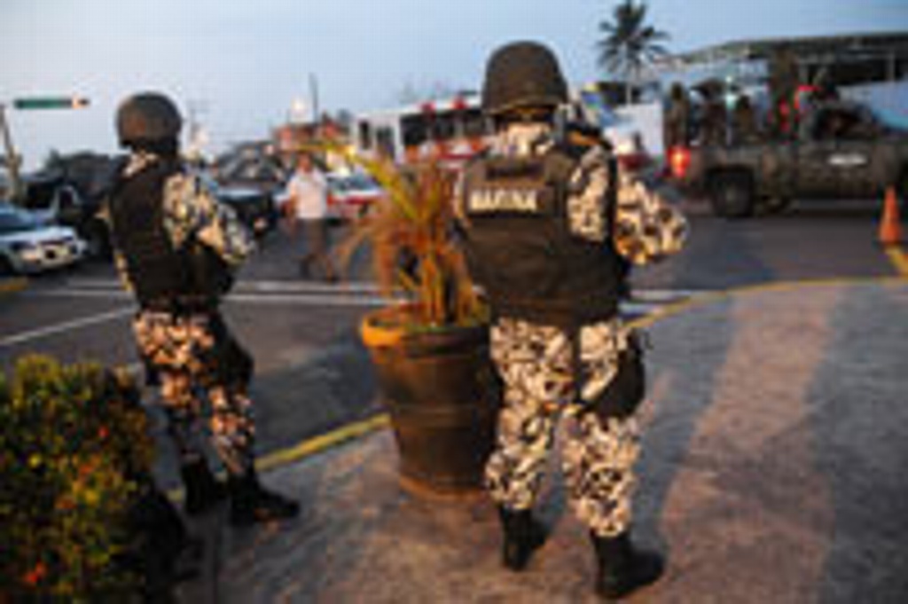Imagen Asumen fuerzas federales la seguridad en Acapulco