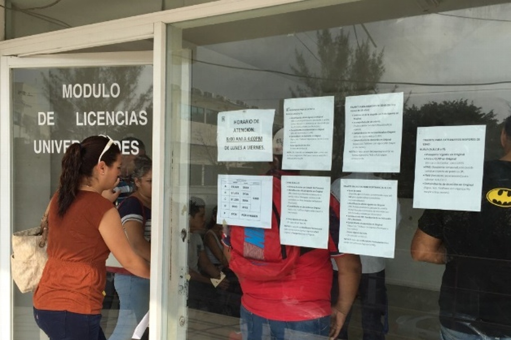 Imagen Empresa que emite licencias en Veracruz denuncia adeudo de 110 mdp; se deslinda de falla técnica