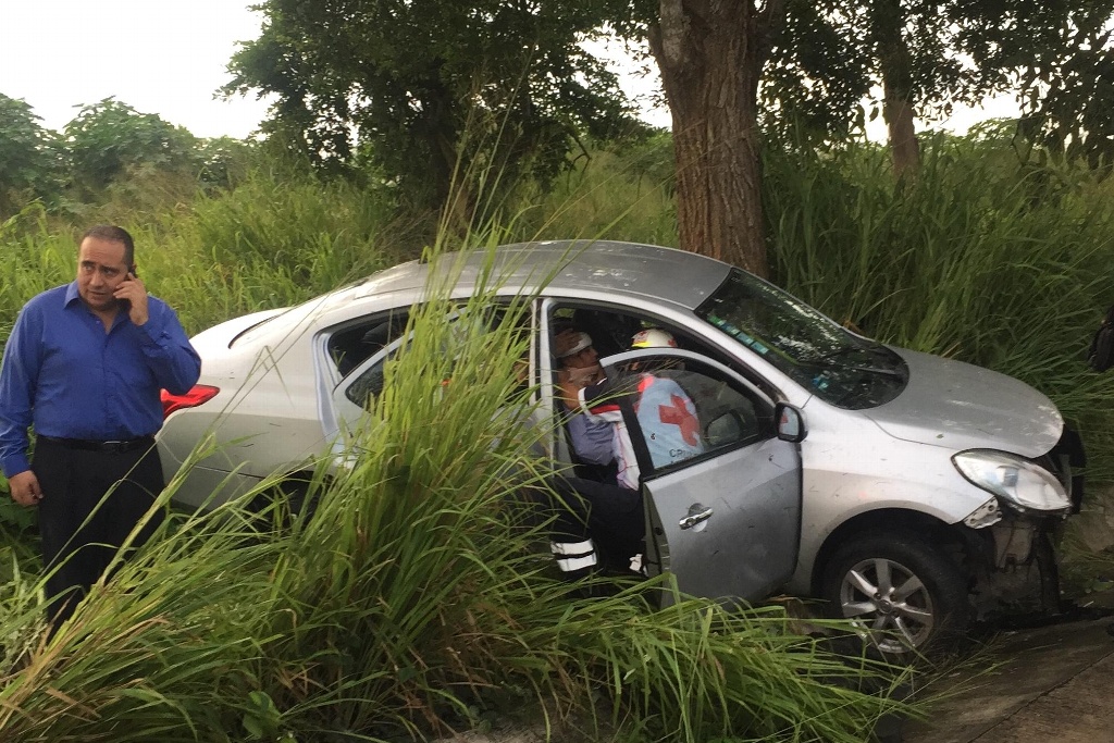 Imagen Aparatoso choque deja una mujer lesionada en el km 13.5 de Veracruz