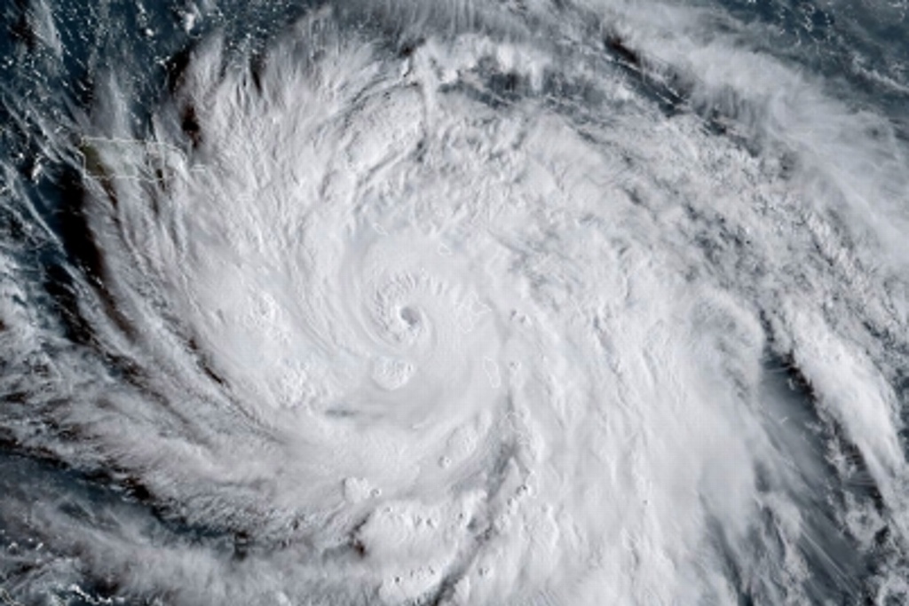 Imagen Revela NASA vista en tercera dimensión del interior del huracán María