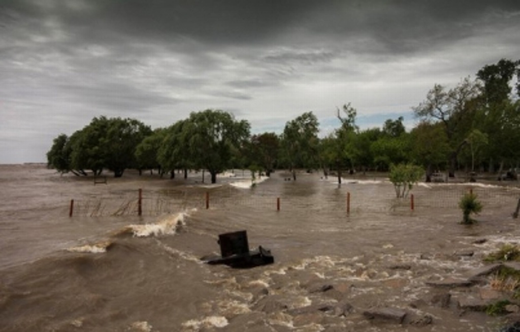 Imagen Buscan a cuatro personas desaparecidas en Texas por desborde de río