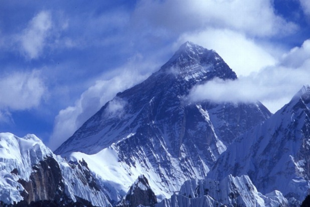 Imagen Recuperan los cuerpos de los nueve alpinistas fallecidos en el Himalaya