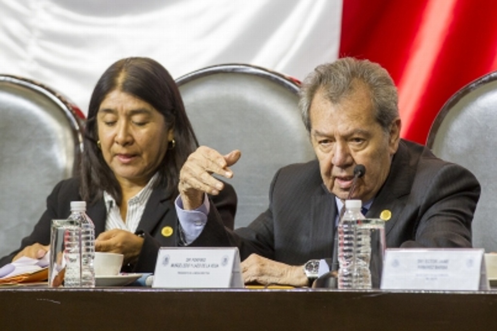 Imagen Diputados de Morena no financiaremos consulta del NAIM: Muñoz Ledo 
