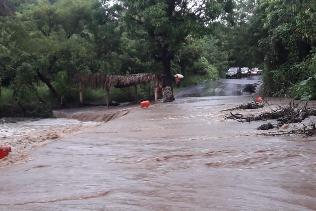 Imagen Solicitará Ayuntamiento de San Andrés Tuxtla declaratoria de emergencia tras fuertes lluvias (+Fotos y Vídeo)