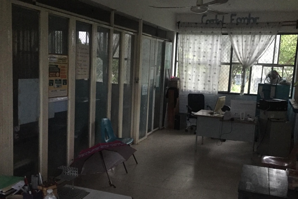 Imagen Secundaria Técnica Pesquera en Boca del Río, tiene una semana sin luz