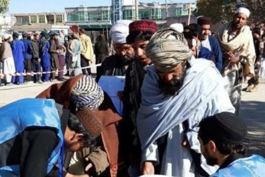 Imagen Reportan varias víctimas por explosiones durante elecciones en Afganistán