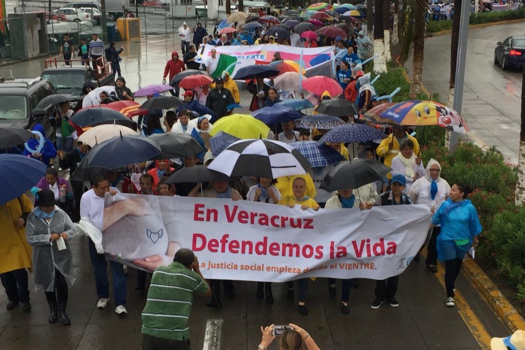 Imagen Marchan contra la despenalización del aborto en Veracruz 