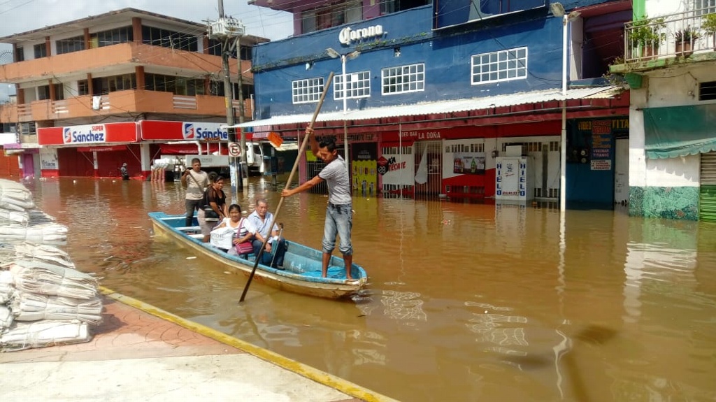 Imagen Río Coatzacoalcos comienza a filtrarse en la ciudad de Minatitlán