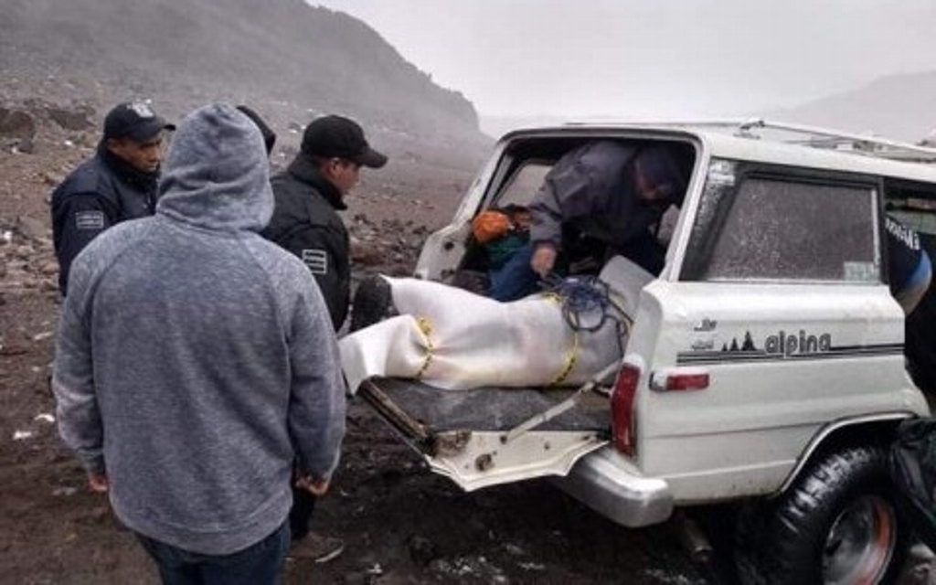 Imagen Suman tres alpinistas muertos tras escalar el Pico de Orizaba 