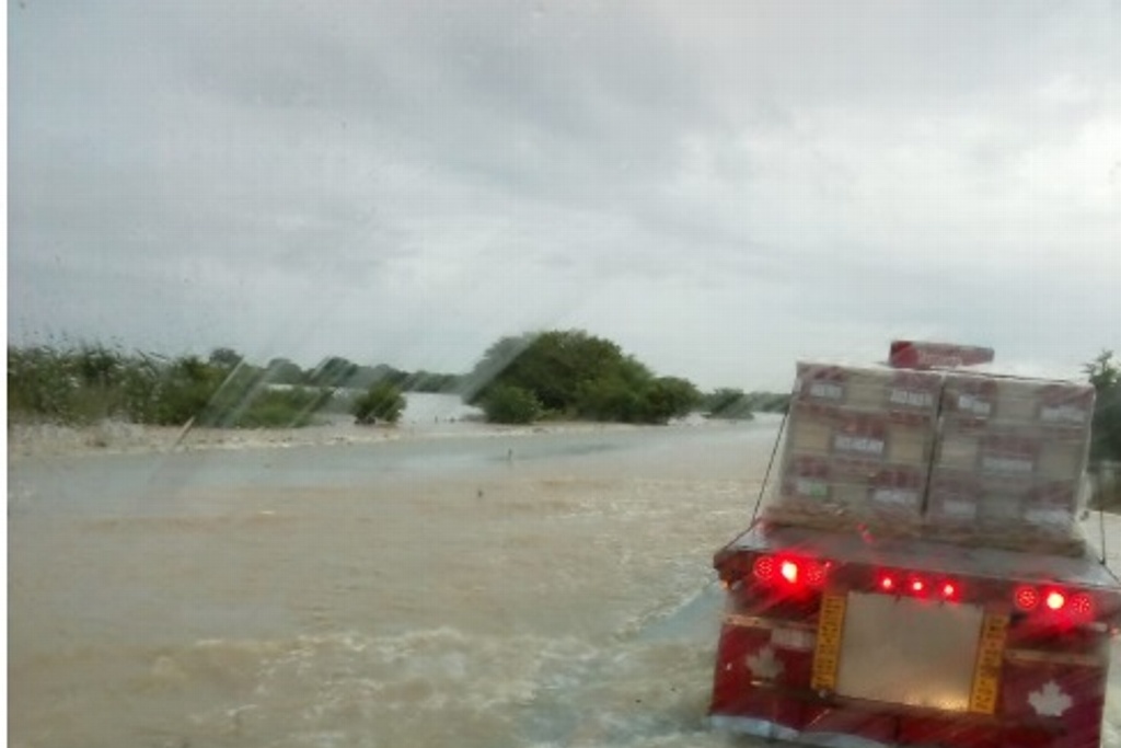 Imagen Informa Capufe que fue restablecida circulación sobre la autopista La Tinaja-Isla, en Veracruz