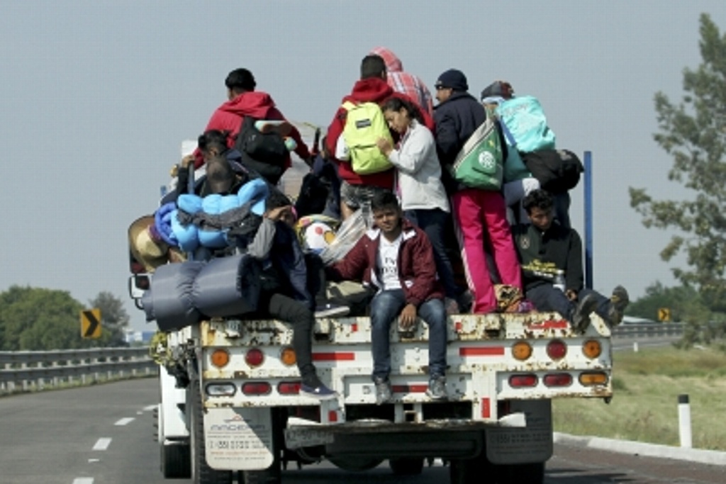 Imagen Llega a Querétaro segunda caravana migrante 