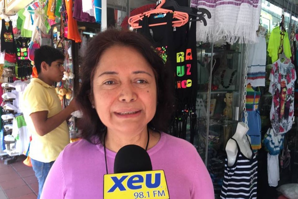 Imagen Artesanos del malecón de Veracruz esperan repunte de 15 por ciento en puente de 20 de Noviembre