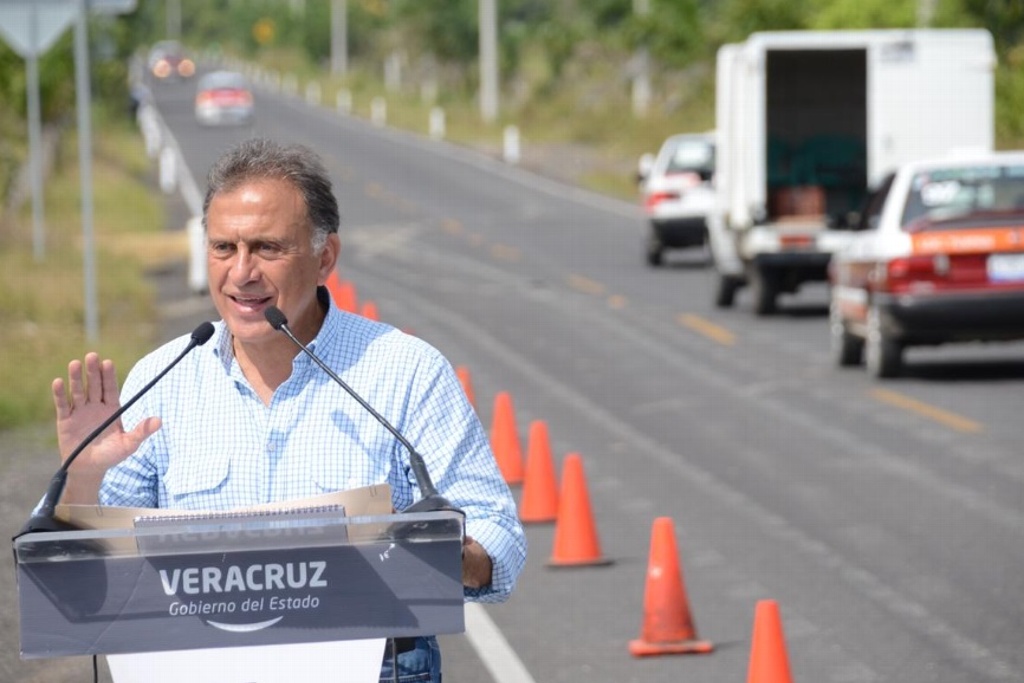 Imagen Inauguran reconstrucción de Carretera Tuxpan-Tamiahua, en Veracruz