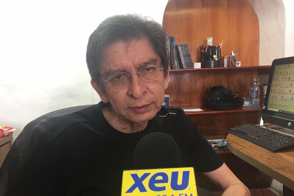 Imagen Realizan charla sobre la vida de Clemente Adolfo Zugasti Sarmiento en Fototeca de Veracruz