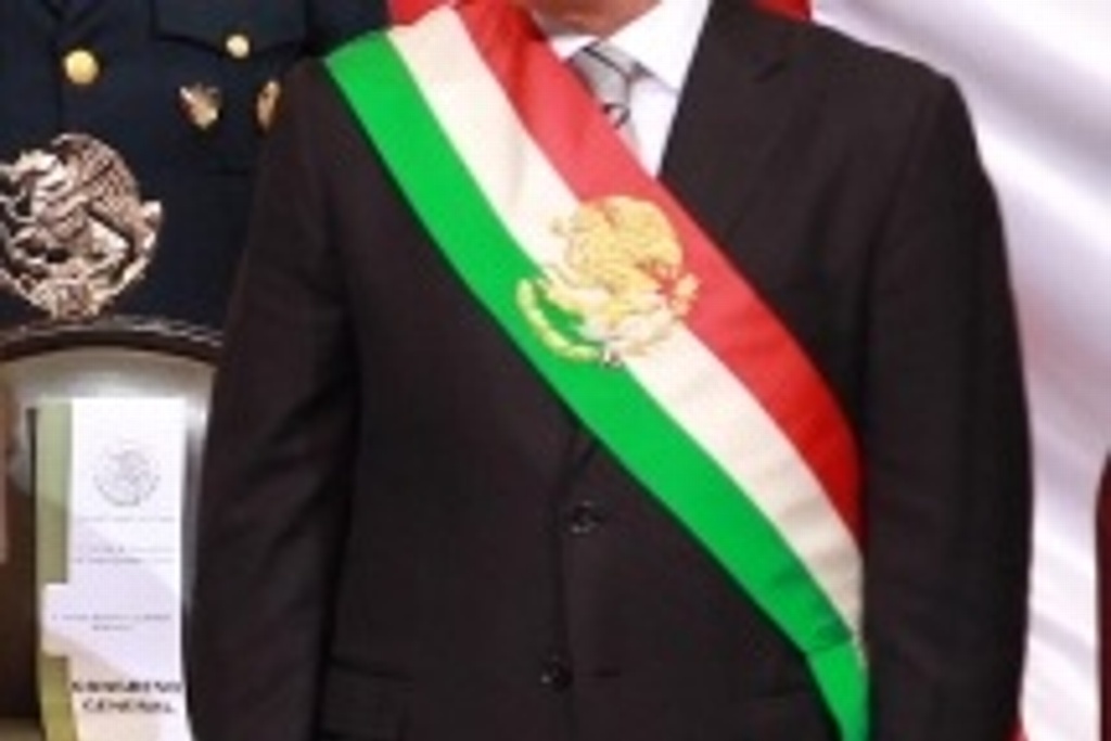 Imagen Aprueba Senado modificar la Banda Presidencial