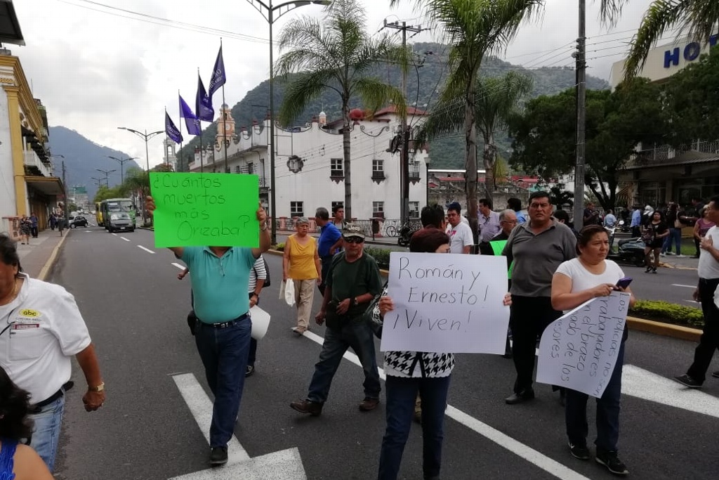Imagen Orizabeños exigen justicia por asesinato de profesionistas (+video)