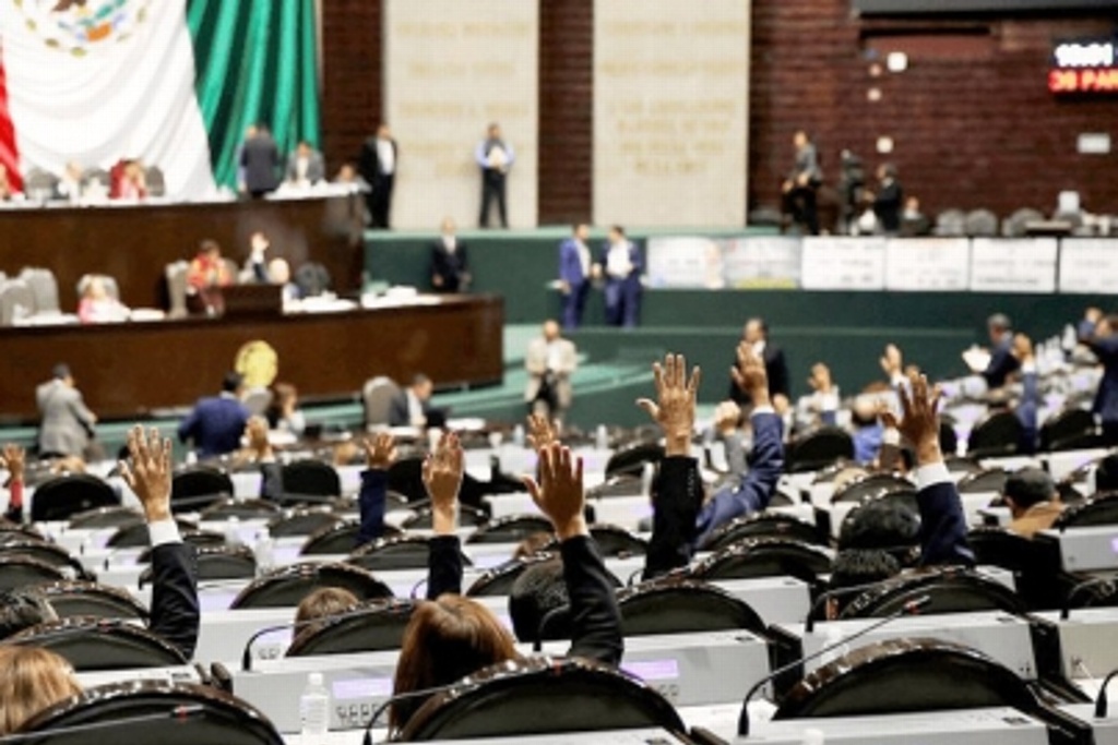 Imagen Avalan diputados que PGR informe sobre denuncias contra gobernador de Veracruz, Miguel Ángel Yunes Linares