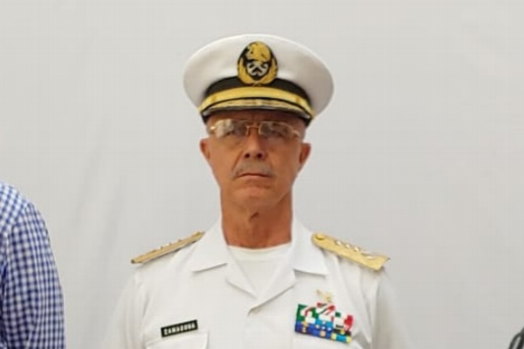 Imagen Comandante de Primera Región Naval en Veracruz afirma que se irá a Colima