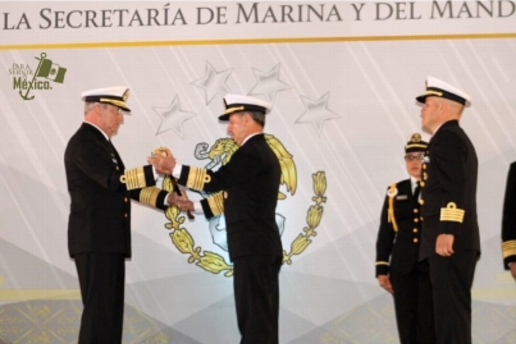 Imagen Recibe José Rafael Ojeda Durán mando de la Secretaría de Marina