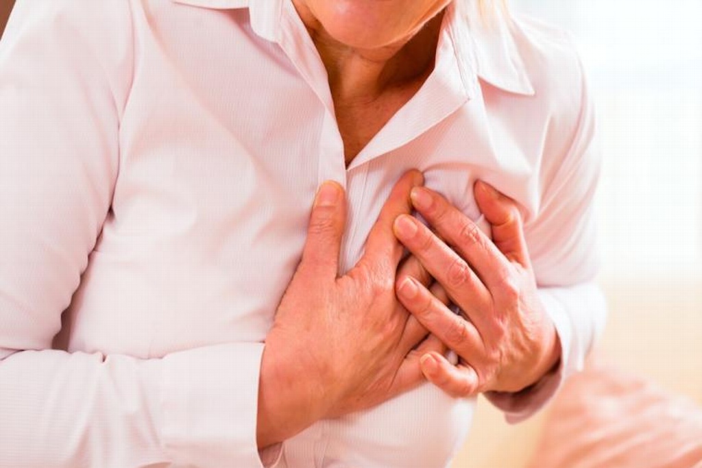 Imagen Alertan que estrés decembrino aumenta riesgo de infarto en mujeres