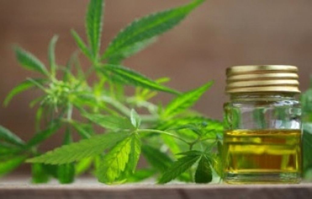 Imagen Fabricante de Marlboro entra al mercado de cannabis; invertirá mil 800 mdd