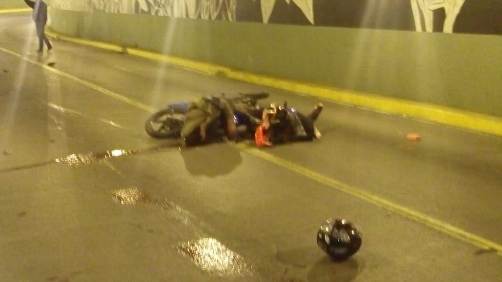Imagen En trágico choque, muere motociclista en viaducto de Xalapa