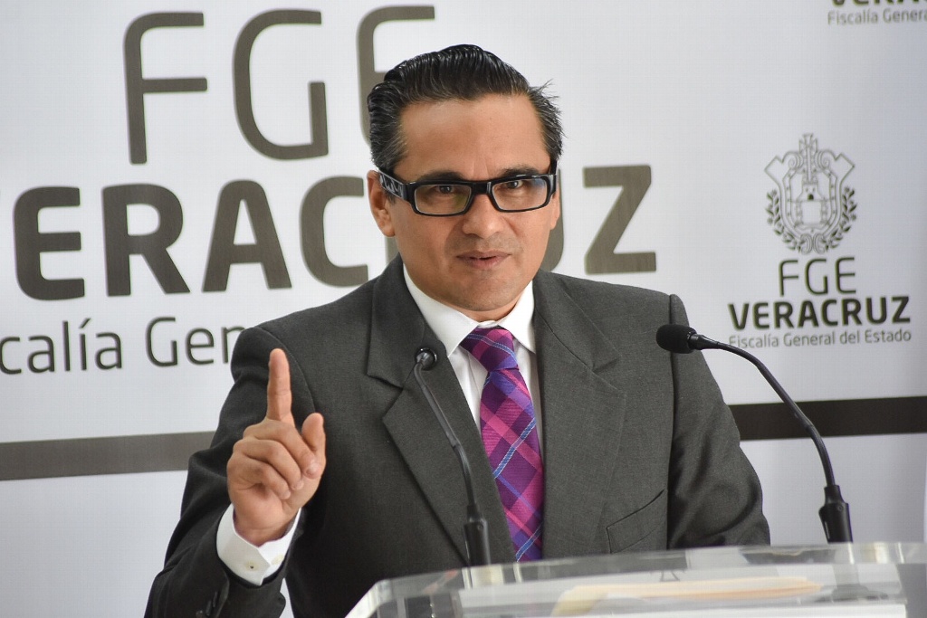 Imagen Prevenir delitos es obligación de Cuitláhuac García, que no quiera achacar culpas: Jorge Winckler (+video)