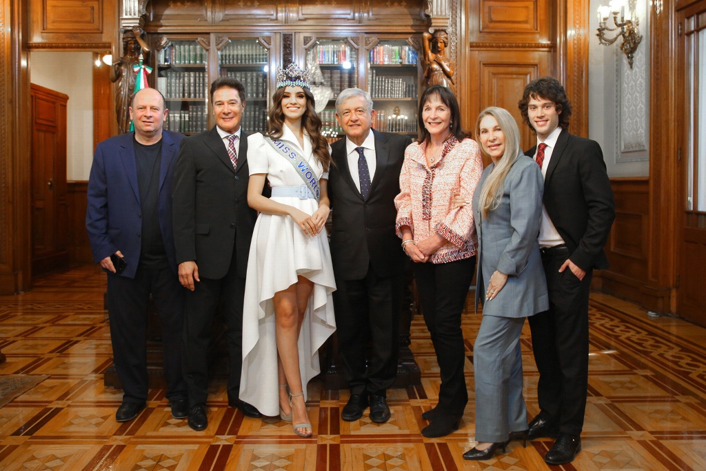 Imagen Se reúne López Obrador con la mexicana ganadora de Miss Mundo 2018 (+video y foto)