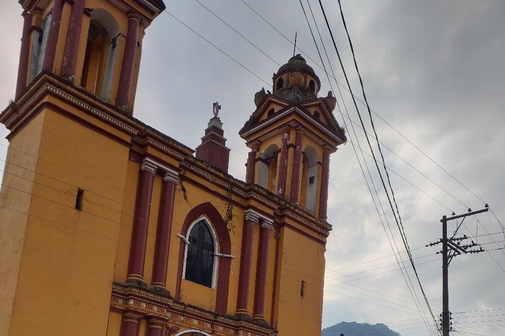 Imagen PC supervisa posibles daños tras sismo registrado en Ixhuacán de los Reyes, Veracruz 