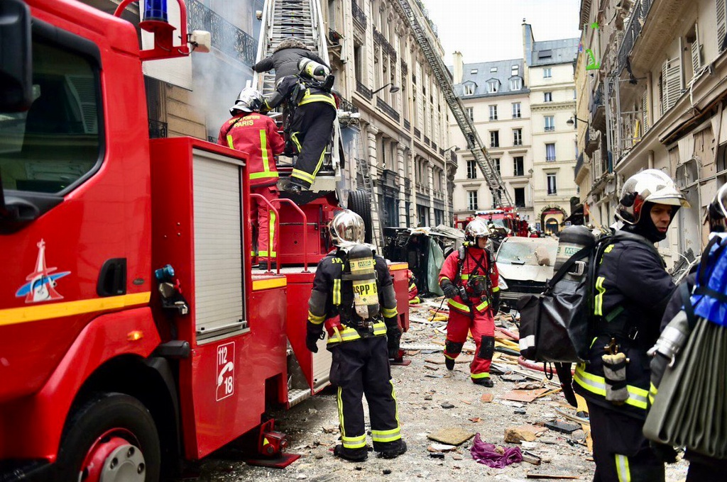 Imagen Reportan cuatro muertos y varios heridos por explosión en el centro de París