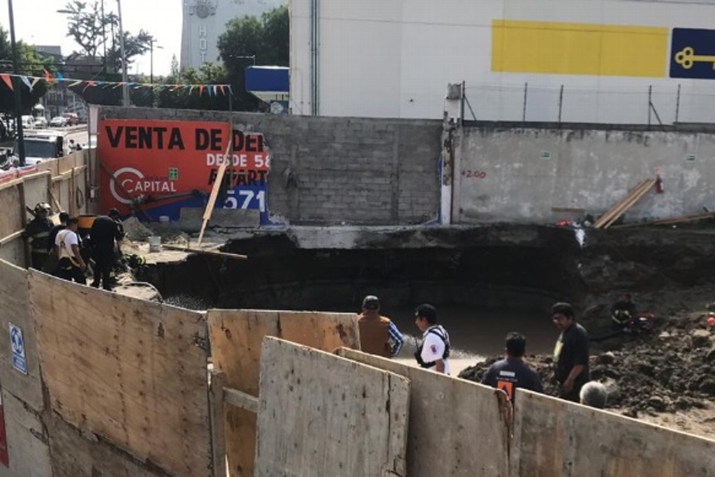 Imagen Reportan un muerto por derrumbe en obra de Pueblo Atzacoalco, en la CDMX