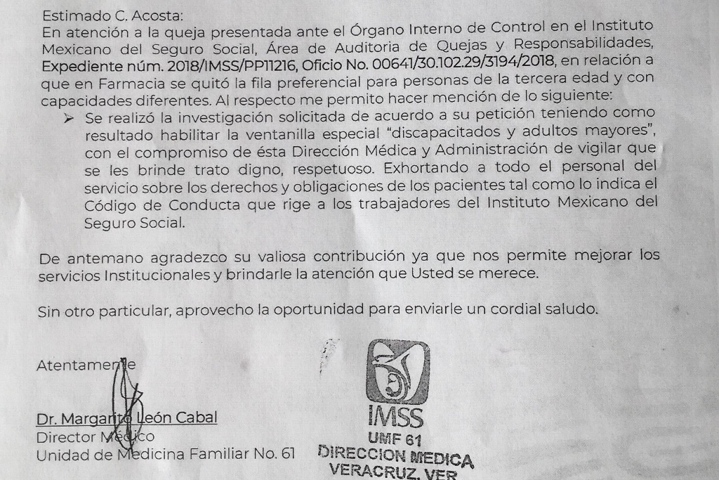 IMSS en Veracruz reapertura fila para adultos mayores, por queja ante