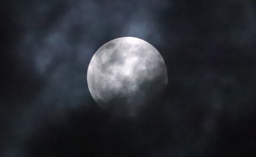 Imagen Así se disfrutó el eclipse lunar y la 
