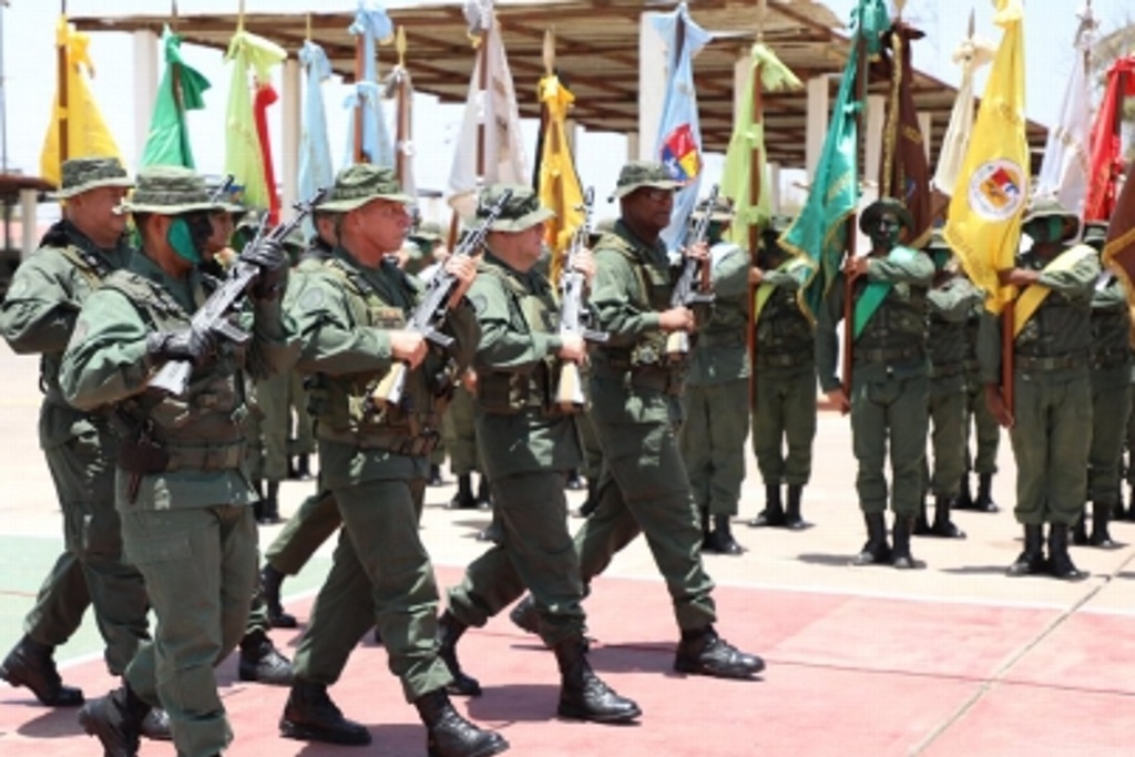 Imagen Detienen en Venezuela a grupo de militares que se sublevó contra Maduro