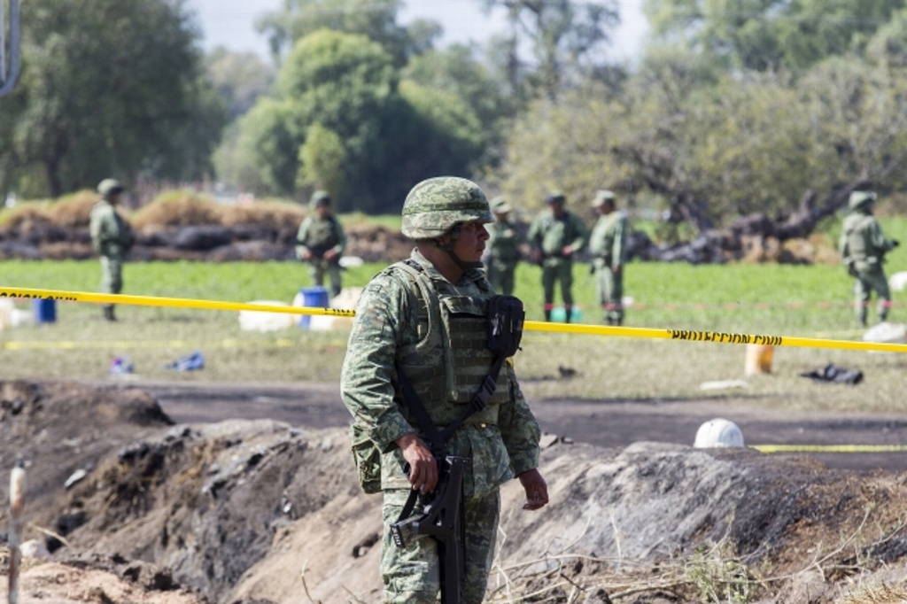 Imagen Considera 80% de mexicanos que Ejército actuó bien en explosión de ducto de Hidalgo: encuesta 