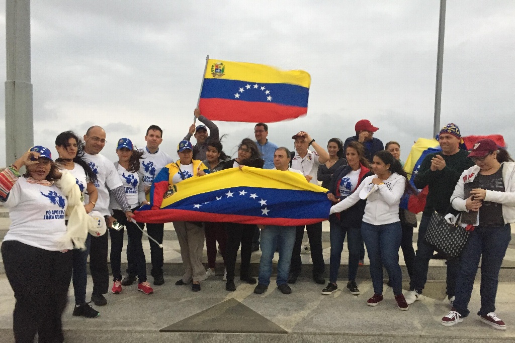 Imagen Venezolanos se manifiestan en Veracruz en apoyo a Juan Guaidó 
