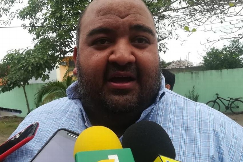 Imagen Se revisarán todos los postes del bulevar en Boca del Río, informa director