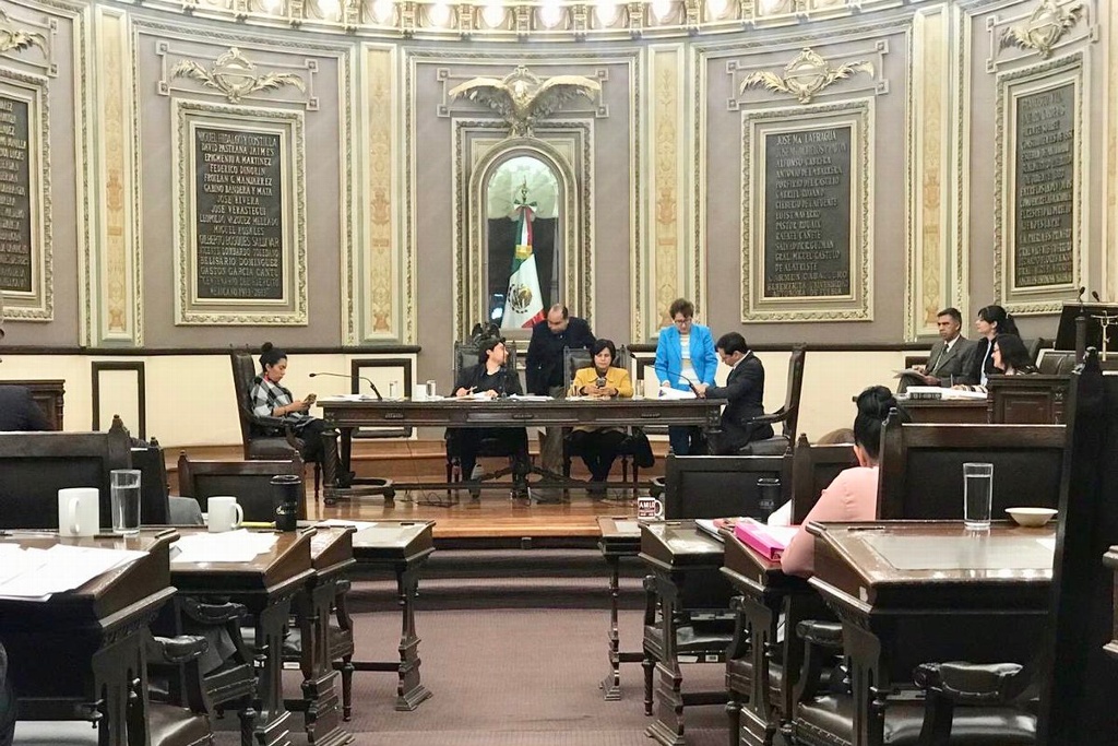 Imagen Congreso de Puebla exhorta que INE organice elección extraordinaria