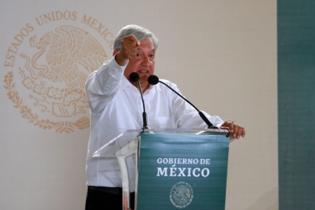 Imagen Son 600 mil adultos que van a recibir pensión en Veracruz: AMLO (+video) 