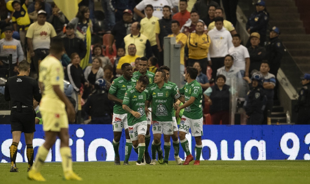 Imagen Humillan al América en el debut de Castillo