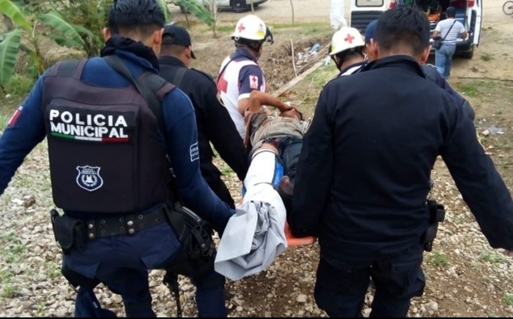 Imagen Tren destroza pierna de migrante hondureño en Las Choapas, Veracruz 