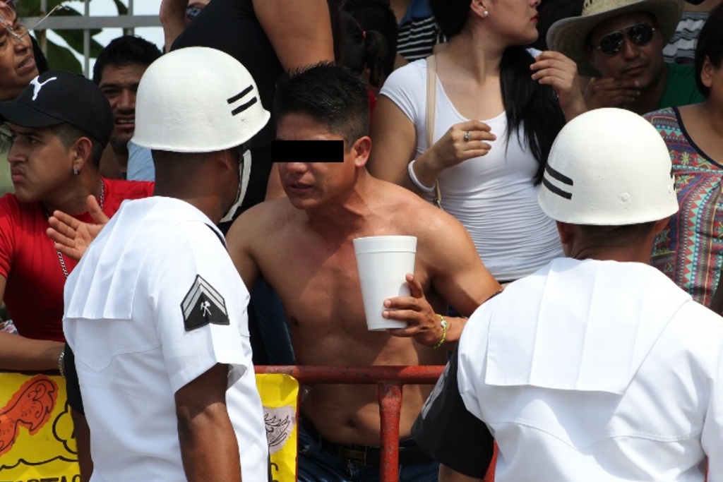 Imagen Proponen reducir horario de venta de cerveza en los desfiles del Carnaval de Veracruz