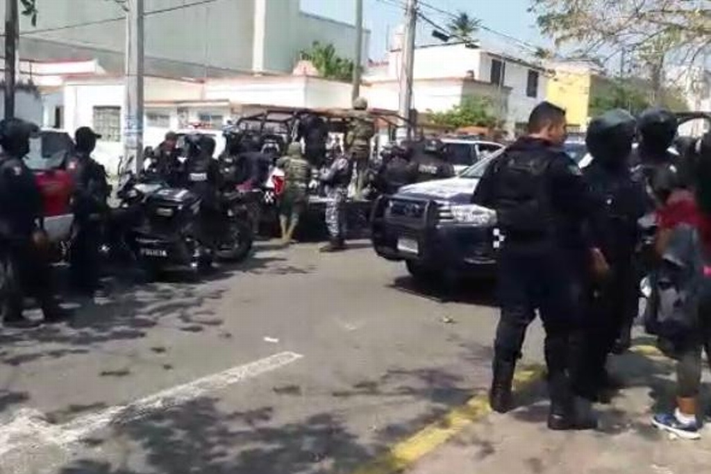 Imagen Tras fuerte operativo, detienen a dos sujetos en Veracruz por supuesto robo