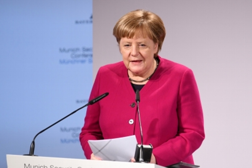 Imagen Merkel rechaza el llamado de EU de abandonar acuerdo nuclear iraní